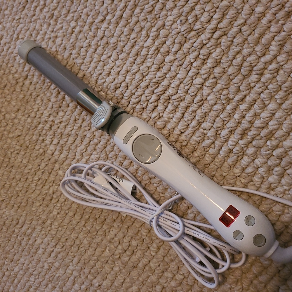 Beachwaver S1 curling iron